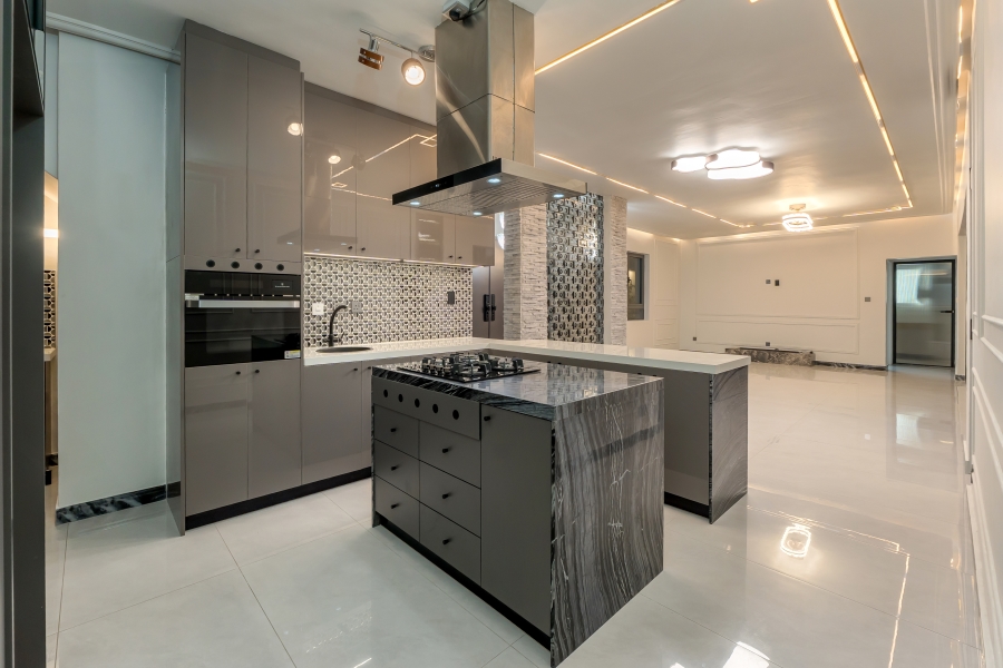 6 Bedroom Property for Sale in Sandown Western Cape
